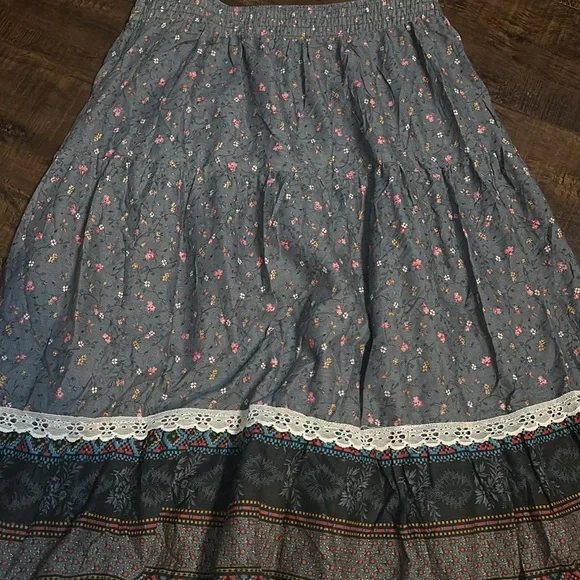 True Vintage Midi Skirt Size S - Picture 2 of 3